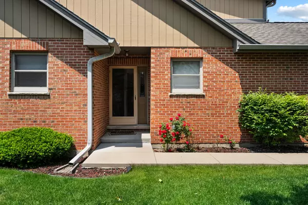 Bloomingdale, IL 60108,182 Ashley Way