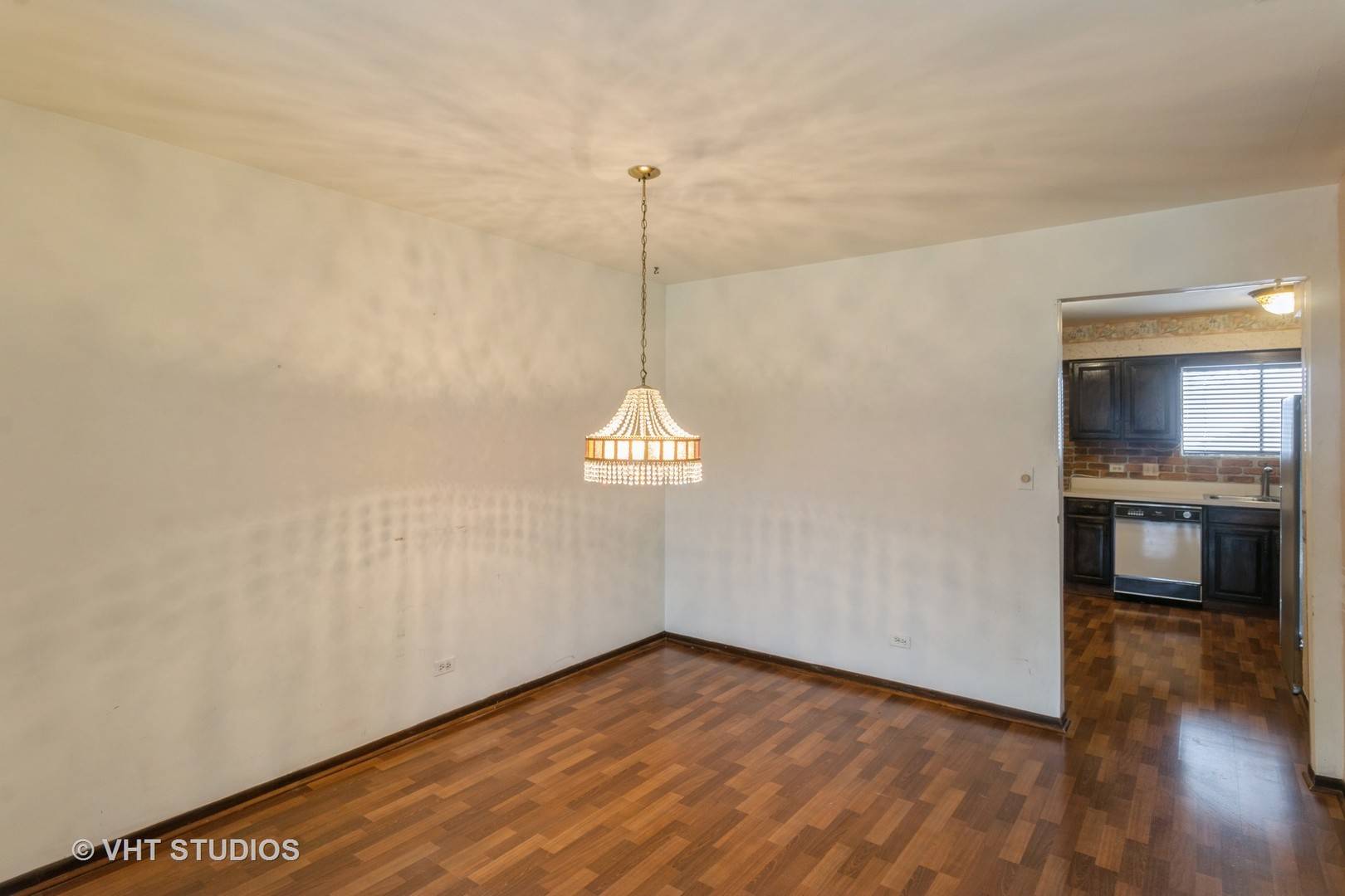 Palatine, IL 60067,127 W Brandon Court #D22