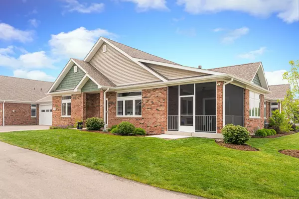 Sycamore, IL 60178,23 Briden Lane #23