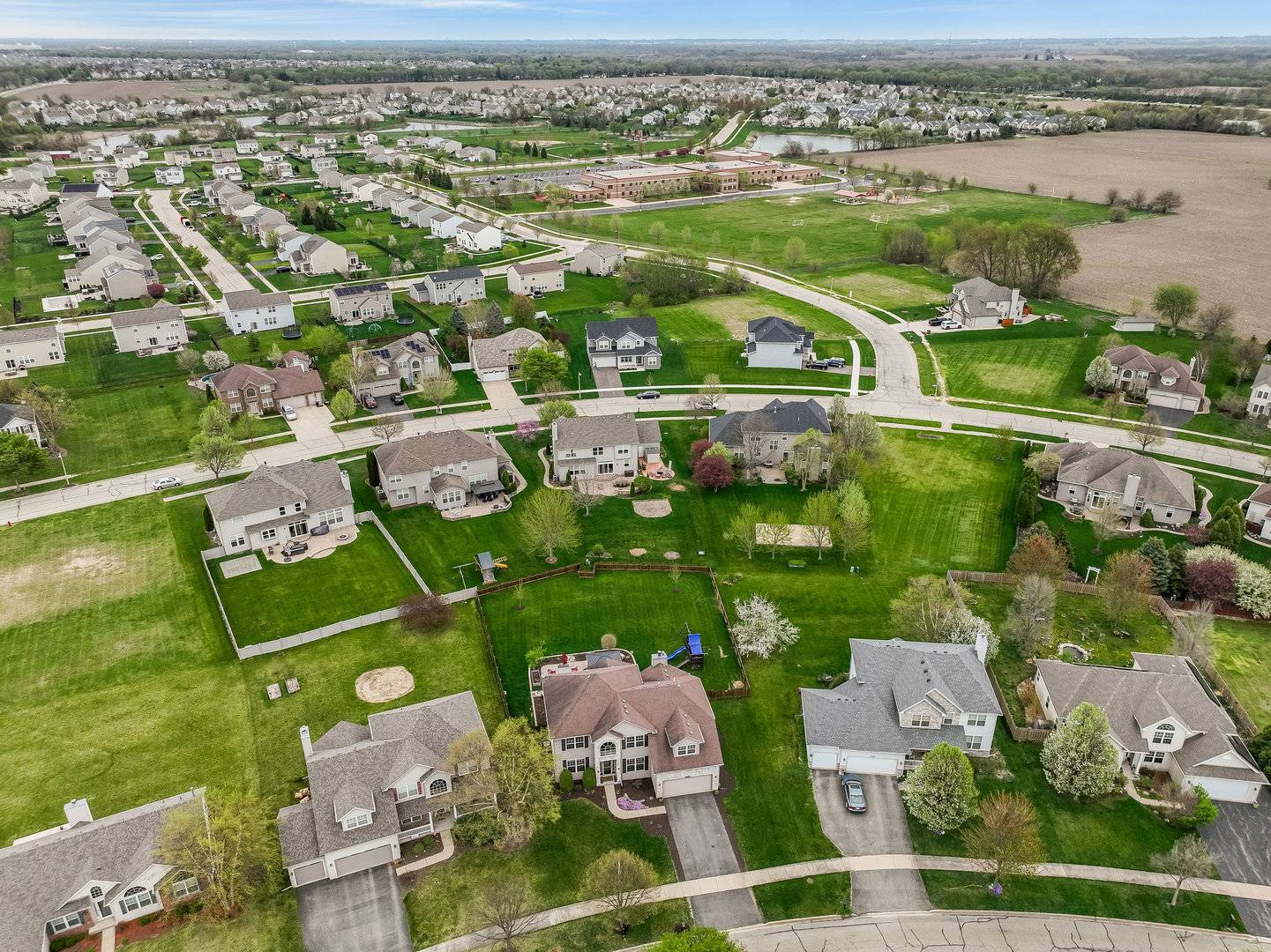 Yorkville, IL 60560,2048 Switchgrass Lane