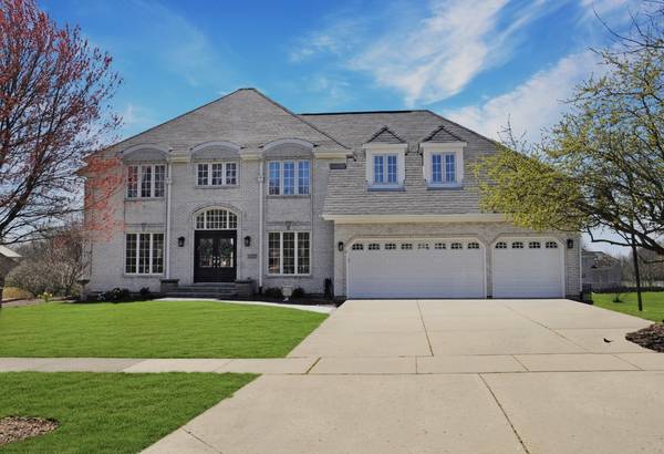 1223 Hamilton Lane,  Naperville,  IL 60540