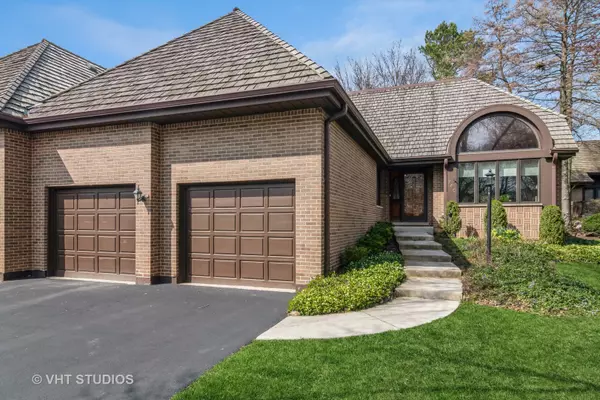 740 Ruth Lake Court,  Hinsdale,  IL 60521