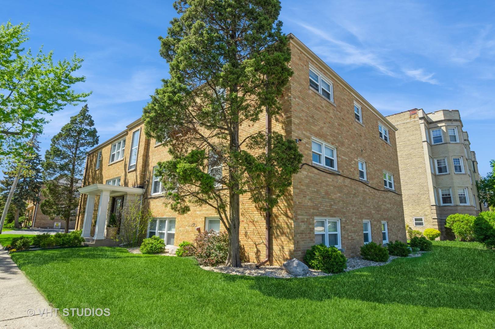 Skokie, IL 60077,4800 Greenwood Street
