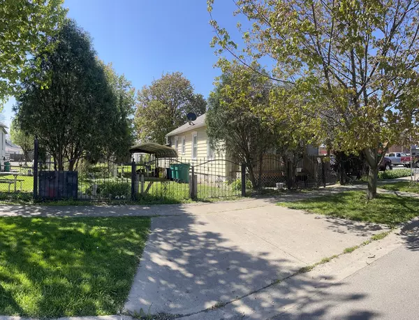 Joliet, IL 60432,624 Collins Street