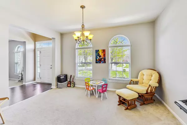 Lindenhurst, IL 60046,540 Sandpiper Drive