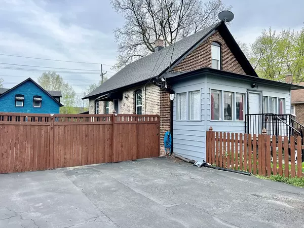 North Chicago, IL 60064,919 Broadway Avenue