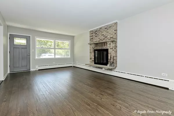 Northfield, IL 60093,270 Lagoon Drive