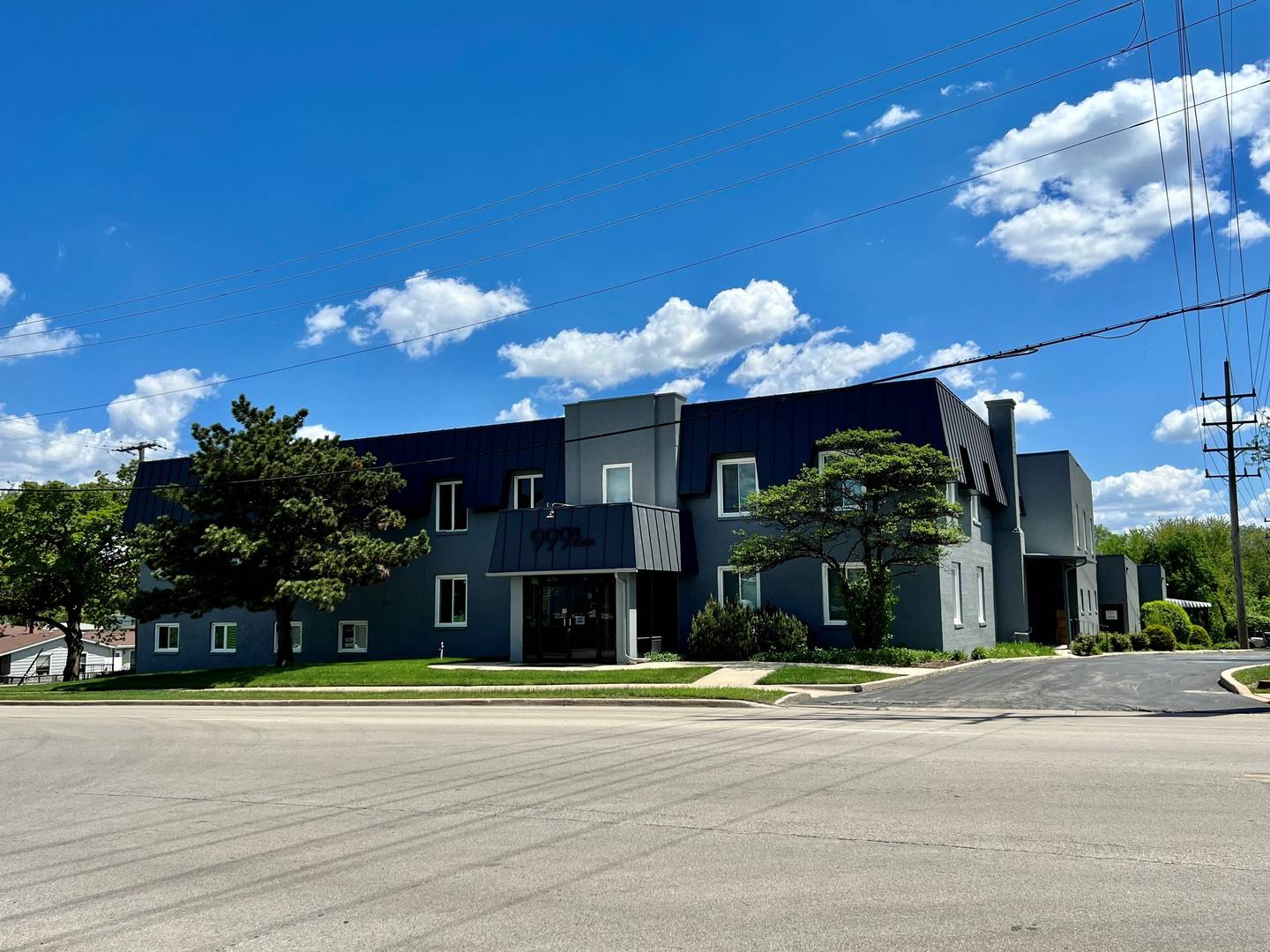 999 Main N Street, Glen Ellyn, IL 60137