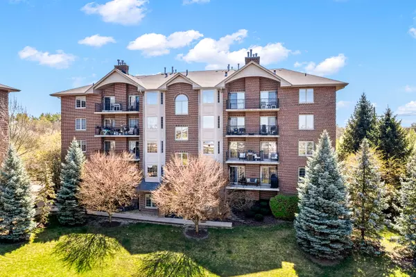 Westmont, IL 60559,6675 S Cass Avenue #3C