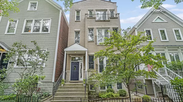 1535 W Oakdale Avenue #3, Chicago, IL 60657