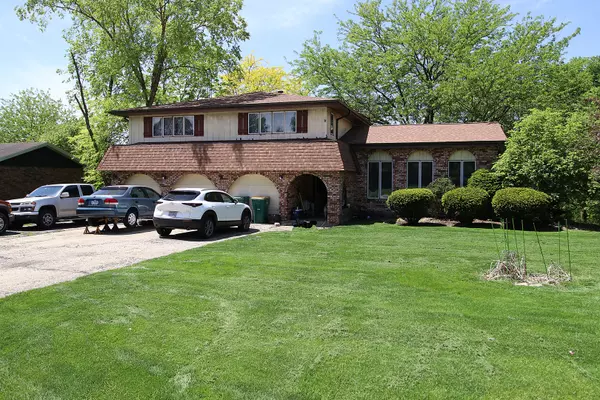 Shorewood, IL 60404,22308 S Eastcliff Drive