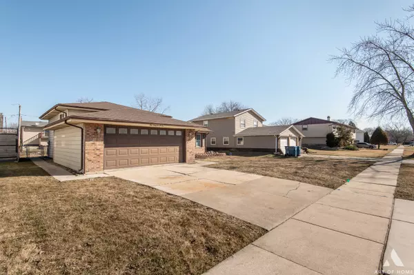 South Holland, IL 60473,16505 Prairie Avenue