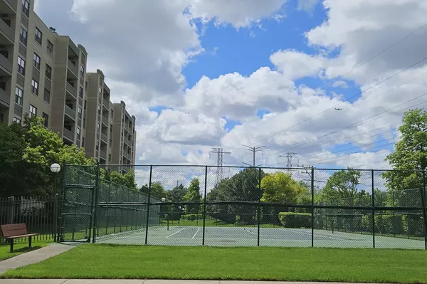 Lincolnwood, IL 60712,4545 W Touhy Avenue #506E