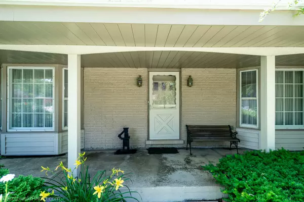 Northbrook, IL 60062,3226 Robincrest Drive