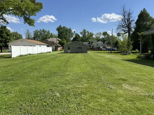 Chatsworth, IL 60921,407 E Cherry Street