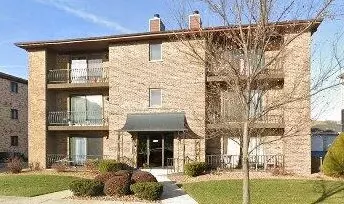 Tinley Park, IL 60477,8136 168th Place #3W