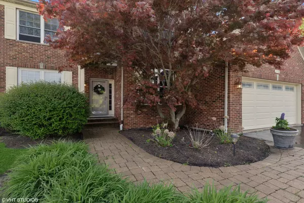 Lindenhurst, IL 60046,260 Thrush Circle