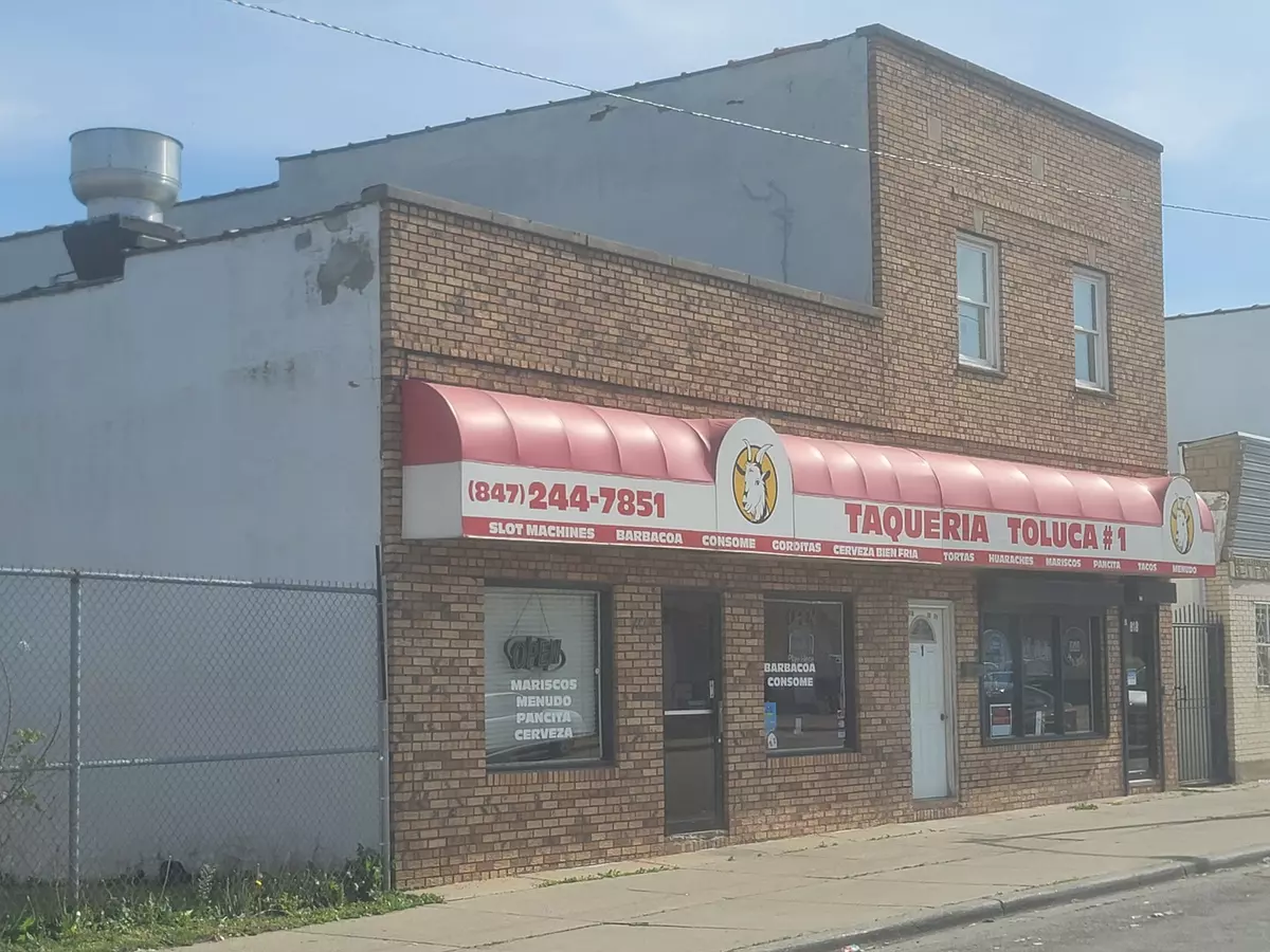 Waukegan, IL 60085,818 10th Street
