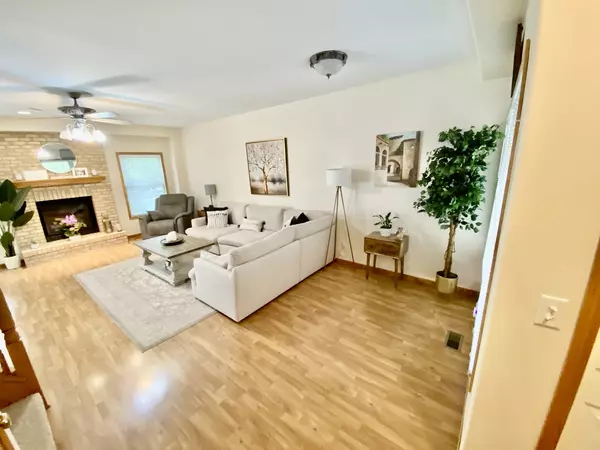 Sycamore, IL 60178,1187 ARBOR Lane