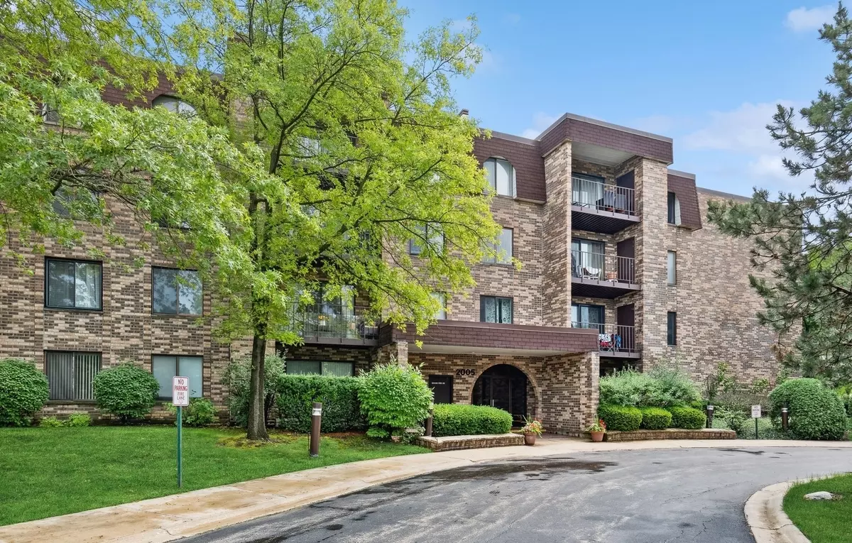 Northbrook, IL 60062,2005 Valencia Drive #109D