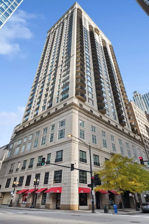 10 E Delaware Place #29B, Chicago, IL 60611