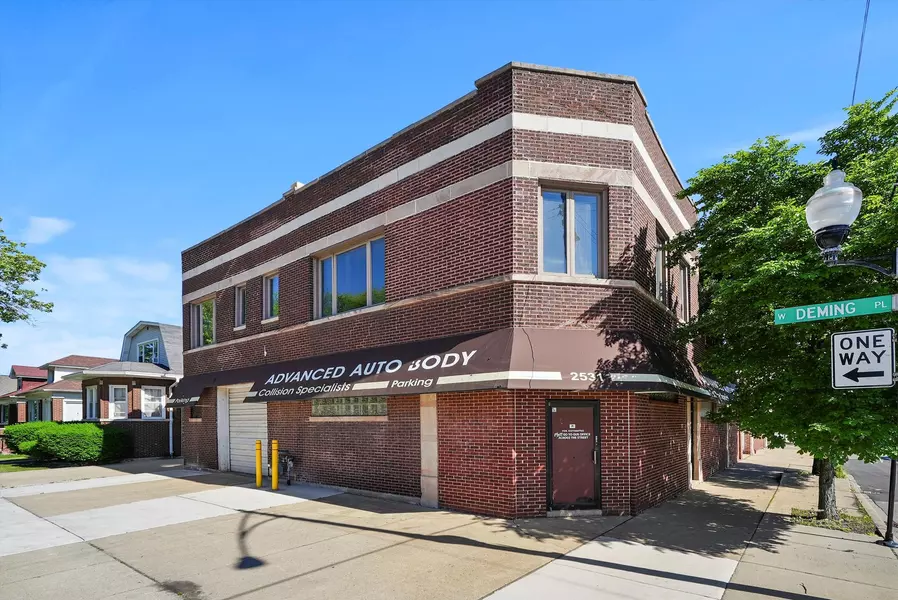 2539 N Cicero Avenue, Chicago, IL 60639