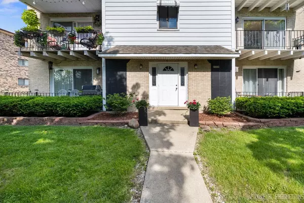 Bridgeview, IL 60455,8009 BELOIT Avenue #2B