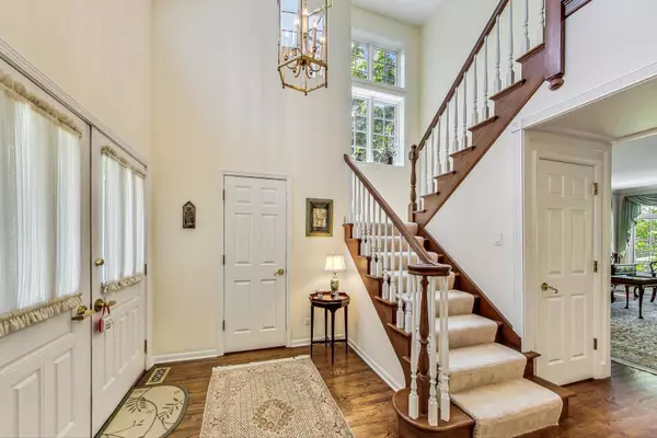 Northbrook, IL 60062,2535 Stonebridge Lane