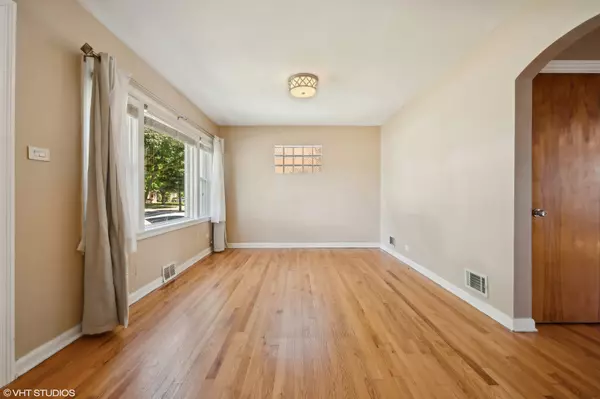 Schiller Park, IL 60176,4053 Grace Street