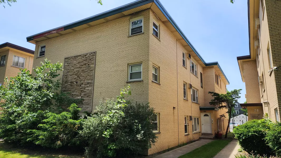 824 N AUSTIN Boulevard #3E, Oak Park, IL 60302