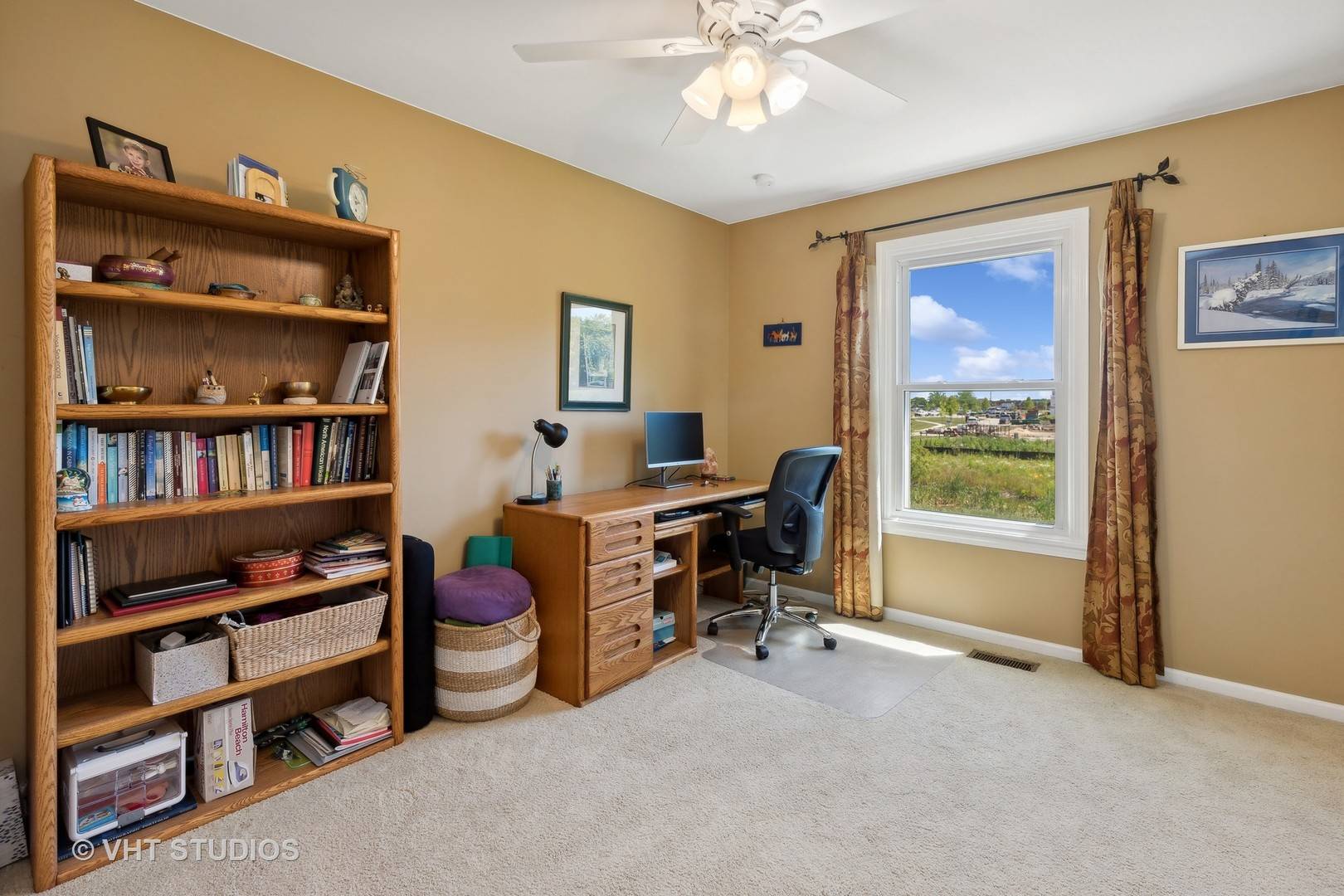 Libertyville, IL 60048,1684 Cedar Glen Drive