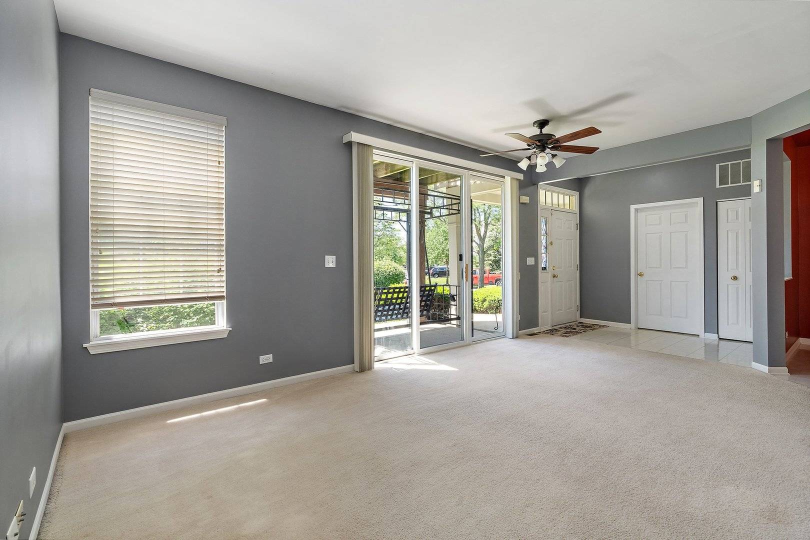 Carpentersville, IL 60110,7105 Westwood Drive #7105