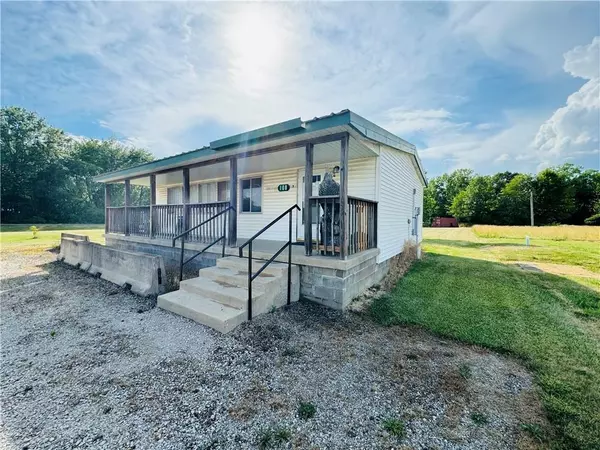 Marshall, IL 62441,108 mohawk Drive