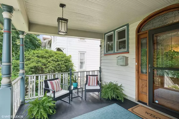 Oak Park, IL 60302,134 N Lombard Avenue