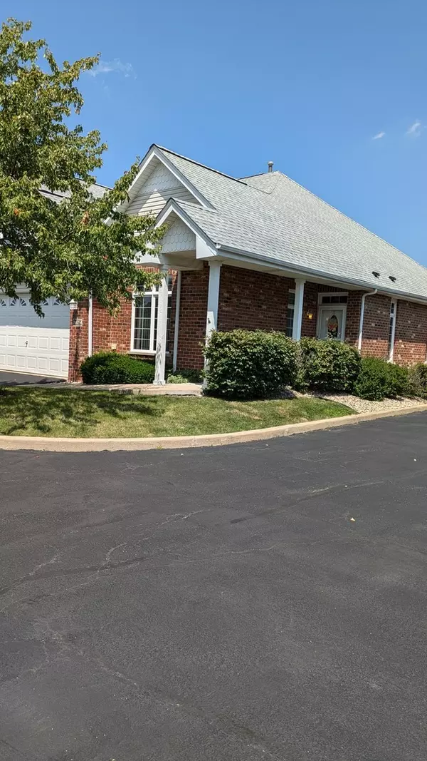 Tinley Park, IL 60477,16089 Julia Courtyard Court #10