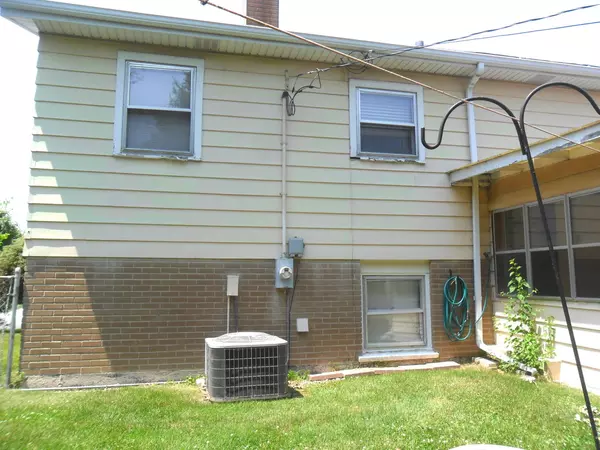 Hickory Hills, IL 60457,9029 Maple Lane