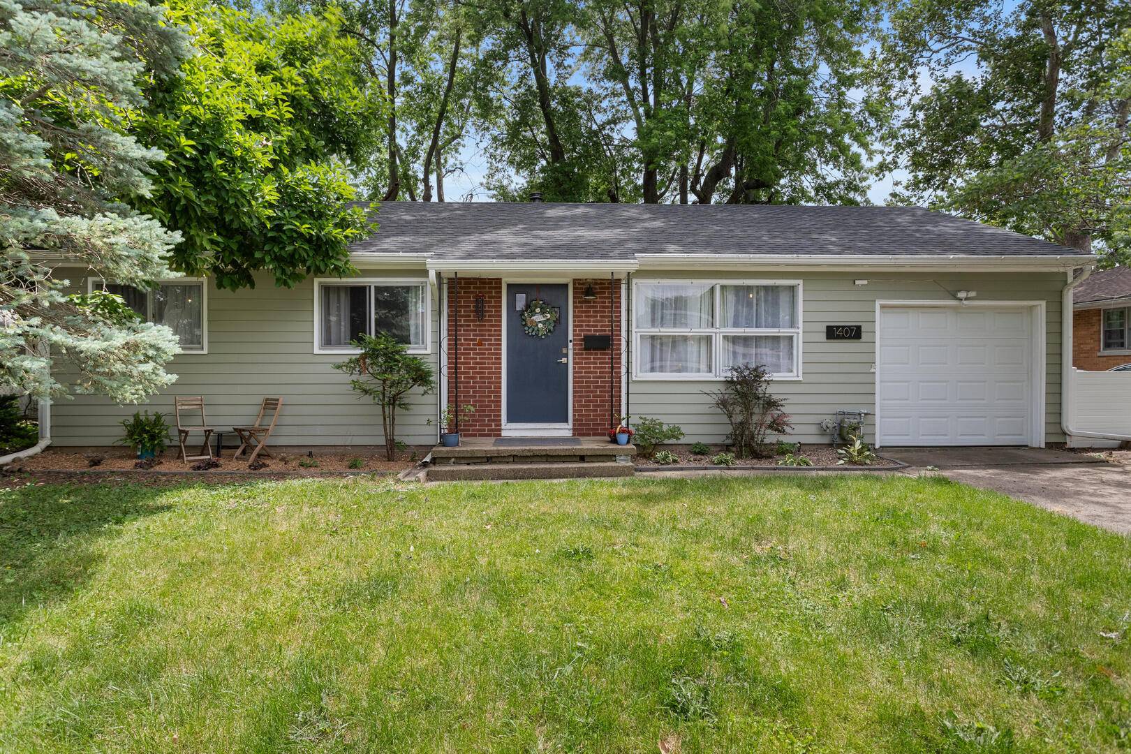 1407 E FAIRLAWN Drive,  Urbana,  IL 61801