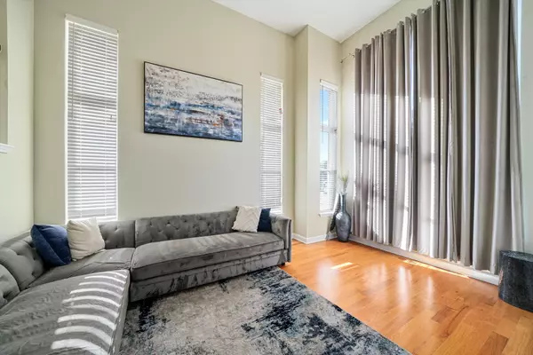 Hickory Hills, IL 60457,7943 W 92nd Street