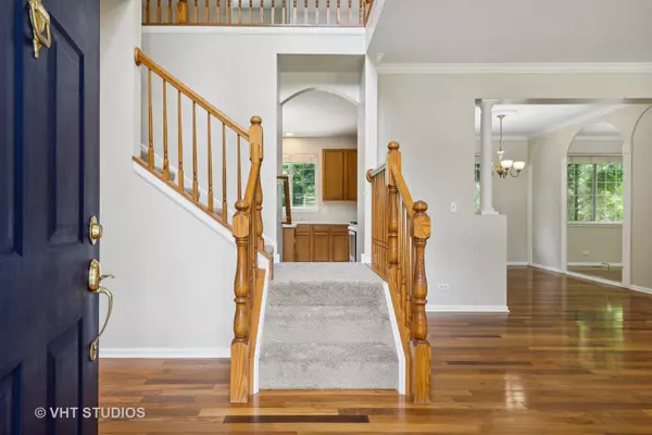 Cary, IL 60013,11 Sheffield Court
