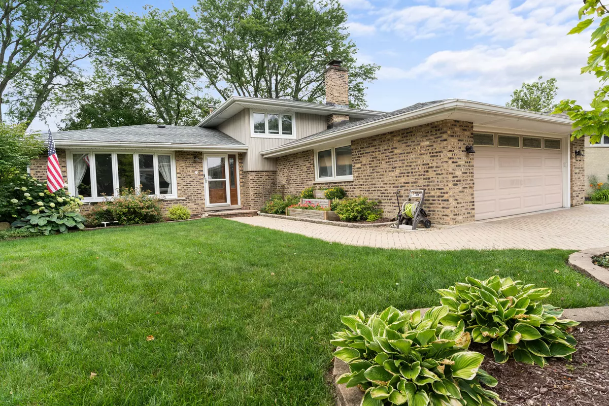 Palos Hills, IL 60465,10412 S Kathy Court