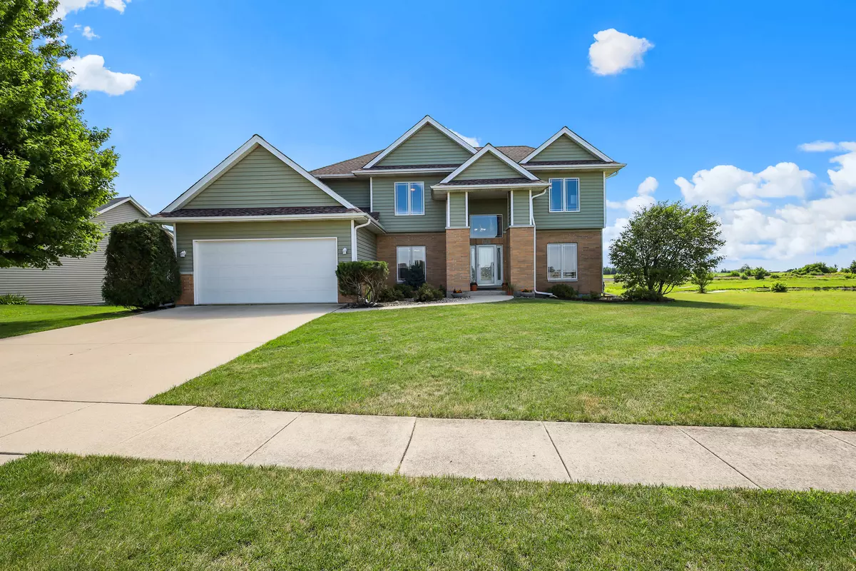 Dekalb, IL 60115,3700 Pebble Beach Court