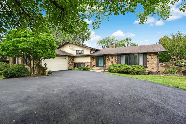 Darien, IL 60561,8502 Carriage Green Drive