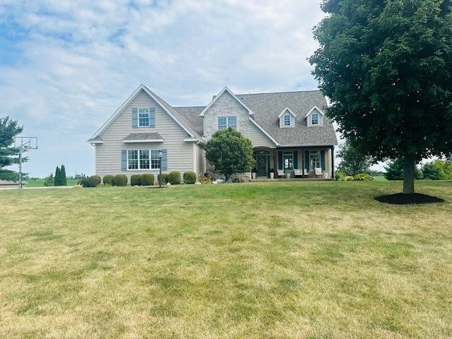 14 FIELDCREST Drive,  Monticello,  IL 61856