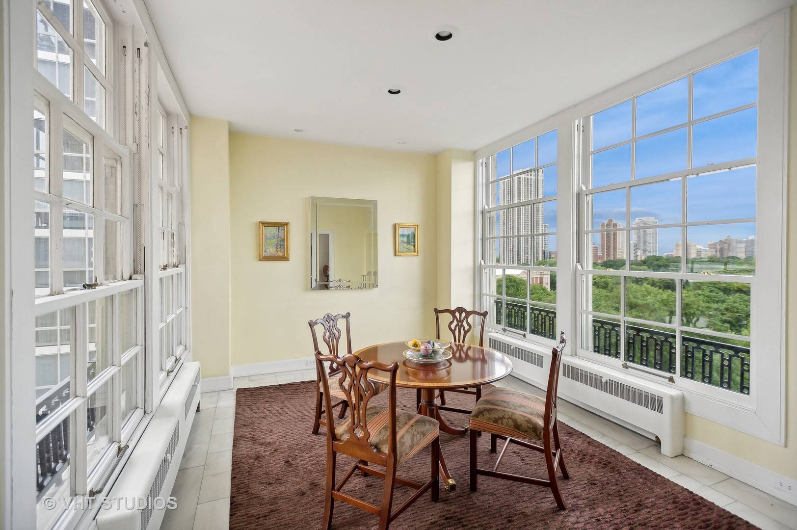 Chicago, IL 60610,1550 N State Parkway #501