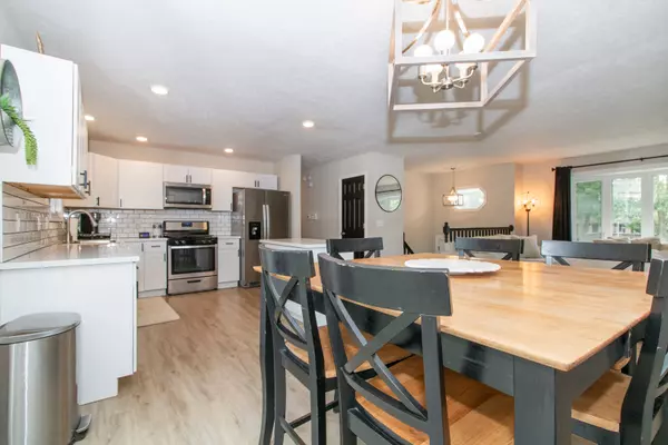 Normal, IL 61761,211 Sandra Lane