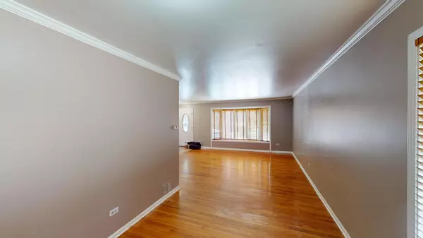 South Holland, IL 60473,16604 Luella Avenue