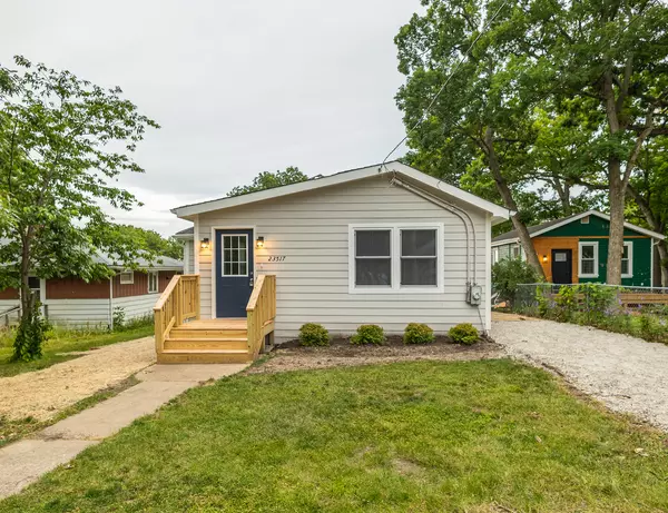 Lake Villa, IL 60046,23517 W Central Avenue