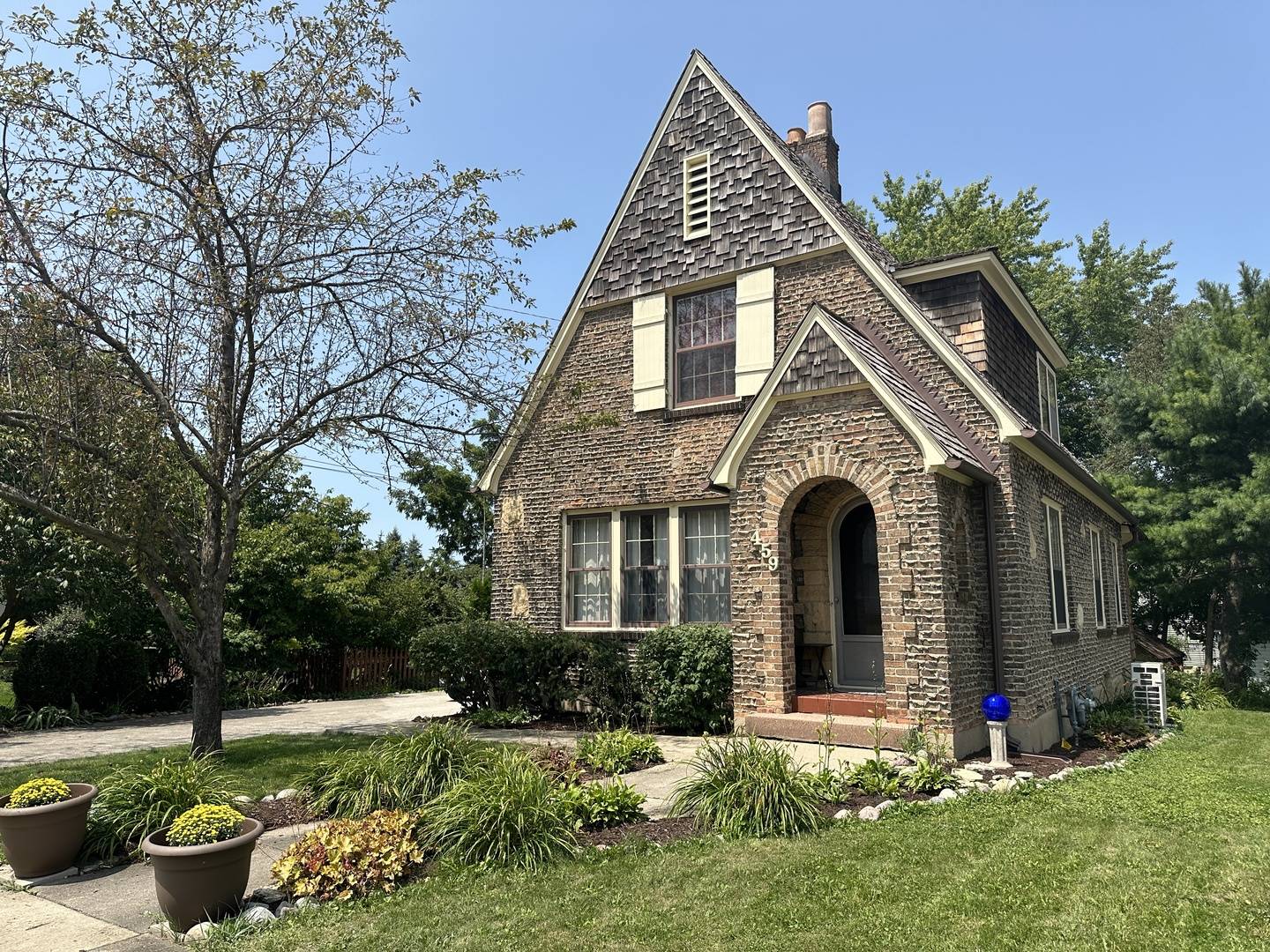 Sycamore, IL 60178,459 E Elm Street