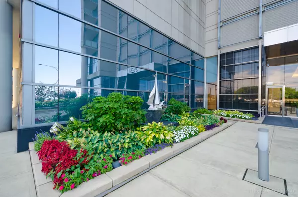 Chicago, IL 60611,600 N LAKE SHORE Drive #4611