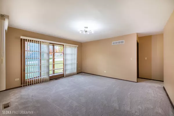 Elgin, IL 60123,1397 Wauchope Drive